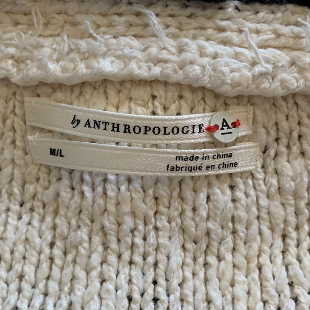 🌷ANTHROPOLOGIE EMBELLISHED SWEATER 🌷 - Picture 6 of 9